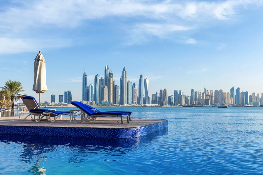 Dubai Luxury Lifestyle For Foreigners